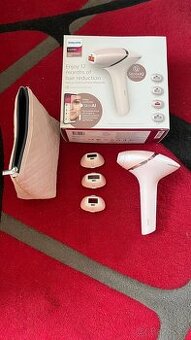 Epilátor Philips Lumea IPL 9900