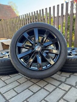 ORIGINÁL Alu Volkswagen PORTO R17, 5x112 - TOP STAV, LETNÍ