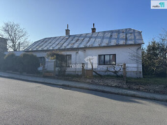 Prodej rodinného domu, 3+1, garáž, dílna, pozemek 1074m2, ul