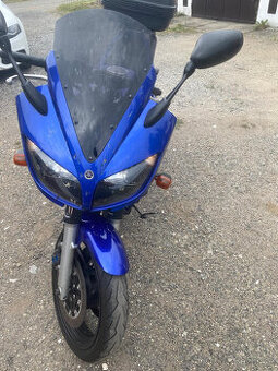 Yamaha FZS 600 Fazer