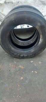 Pneu 285/70 R19,5 Matador vodící 2x kus
