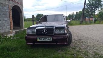 Mercedes-Benz W124