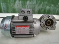 Nabízím elektromotor s převodovkou
