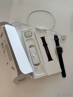 Hodinky Apple Watch Series 8, 41 mm, Cellular