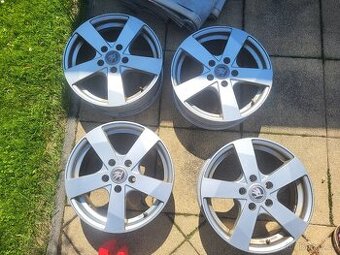 Alu disky Dezent R16 5x112 Škoda, VW, Audi