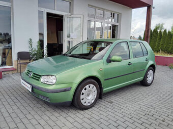 VW Golf 4-1,4 BA-55 kW-NOVÁ STK