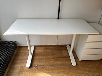 Psací stůl Ikea