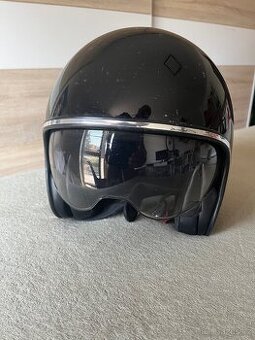 Helma na motorku a na skútr