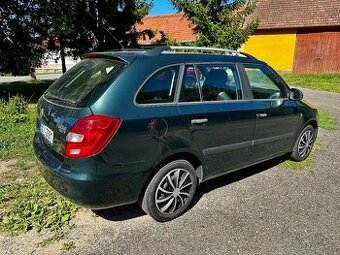 Škoda Fabia Combi 1.4 (63 kW) | Zelená metalíza