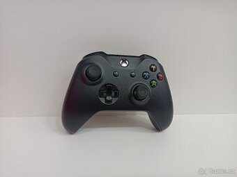 Ovladač na Xbox One - Top stav