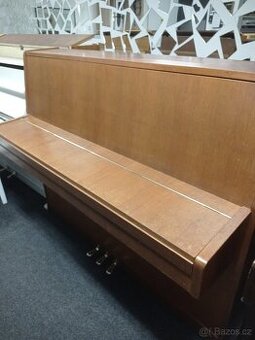 Piano, pianino, klavír Petrof