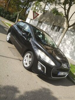 Peugeot 308 1.4i 100tkm Kup CZ Serviska Klima Nové pneu