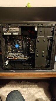 I5 4590/16.gb DDR3/GTX 660 3.gb / ssd256 +500.gb / w11pro