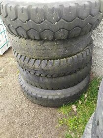 Pneumatiky nákladní auto zdarma