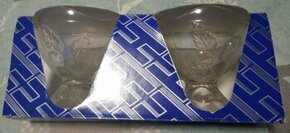 Poháry na zmrzlinu nové