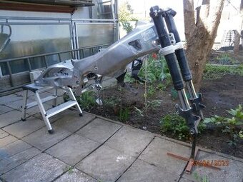 Rám Aprilia 125 RS - kompletní šasí.