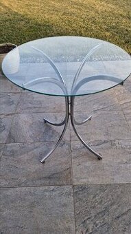 Jídelní stůl skleněný