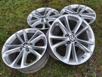 Sada originálních Alu disků SPA - VW Scirocco / CC - 8x17"