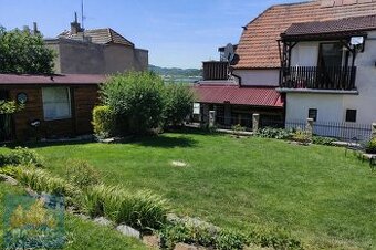 Pronájem  rodinného domu 4+kk  se zahradou a terasou, Beroun