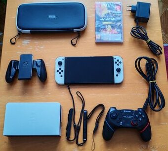 Nintendo Switch OLED + příslušenství + hra