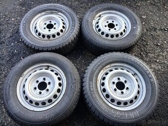 Prodám sadu ŽÁTĚŽOVÝCH kol Mercedes 235/65R16C