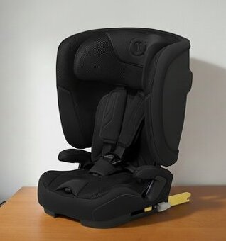 Nová autosedačka s isofixem pro děti s výškou 76–150 cm / 9–