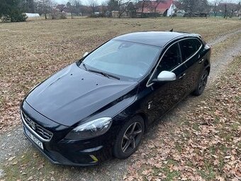 Volvo V40 D2, R-desing