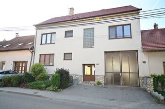 Velká plastová okna s dvojsklem + koupelnové okno