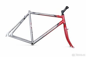 Trekový al rám Madison El Paso – 22" (ráfky 28")