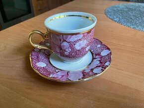 Porcelánový hrnek s podšálkem NEUC - 1