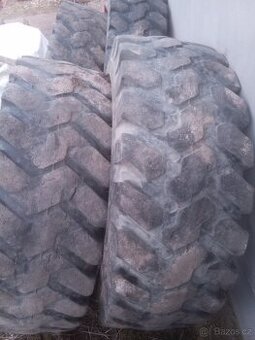 Prodám pneu 440/80 R28