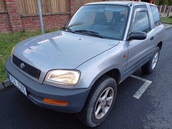 Toyota RAV4 2.0i automat