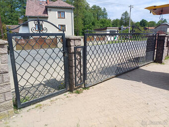 Posuvná brána, vstupní branka , plotové pole