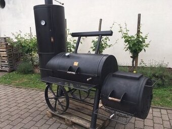 Gril na dřevěné uhlí Joe's BBQ 24 Chuckwagon Catering - 1