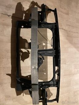 Audi A3 8L chladičová stěna