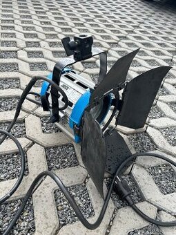 2 x Arri 650 Studio ( vc novych lamp )