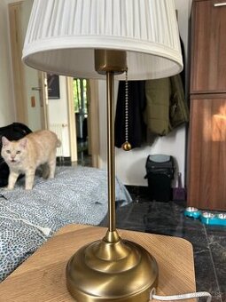 2ks lampička a jedna větší lampa