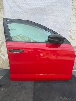 PRODÁM PŘEDNÍ PRAVE DVEŘE ŠKODA OCTAVIA 3 SEDAN/COMBI 2016