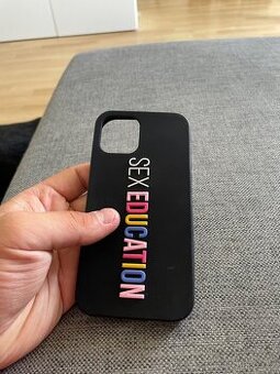 Kryt na iPhone 12