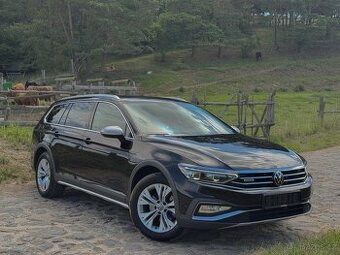 VW PASSAT ALLTRACK TOP 1.MAJ 2022 VIRTUAL KAMERA IQLIGHT