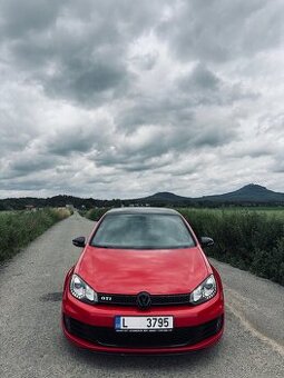 Volkswagen Golf VI GTI Edice Adidas