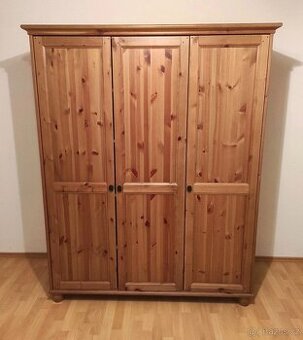 Ikea Leksvik antik šatní skříň 3 dverova