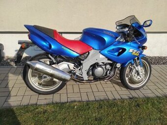 Yamaha SZR 660