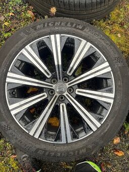 Alu kola Volvo