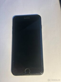 iPhone 7 Plus 256GB ve vynikajícím stavu + příslušenství