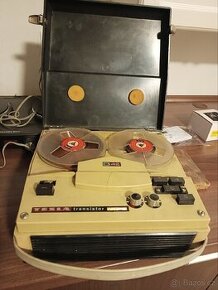 Prod kotoučový magnetofon Tesla B 42