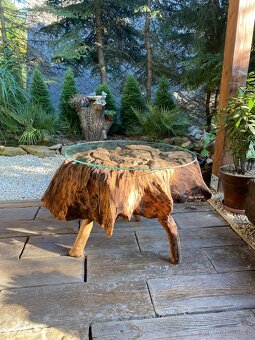 Designový konferenční stůl – ruční výroba