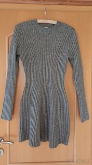 Úpletové šaty teplé