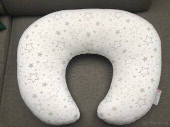 Kojíci polštář z paměťové pěny