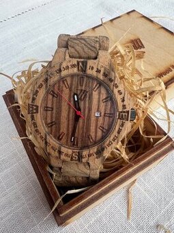 Dřevěné hodinky typ TRAVEL - nové